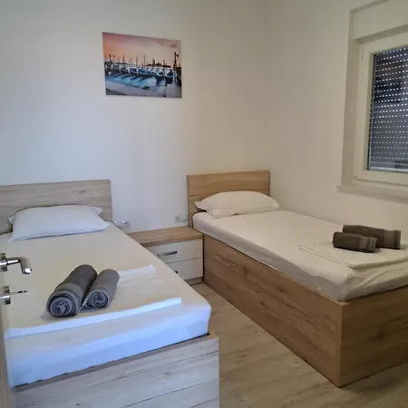 Apartment Mima Island Pag,povljana *