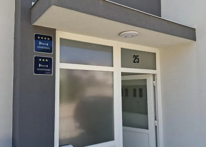 Mima Island Pag,povljana * Povljana